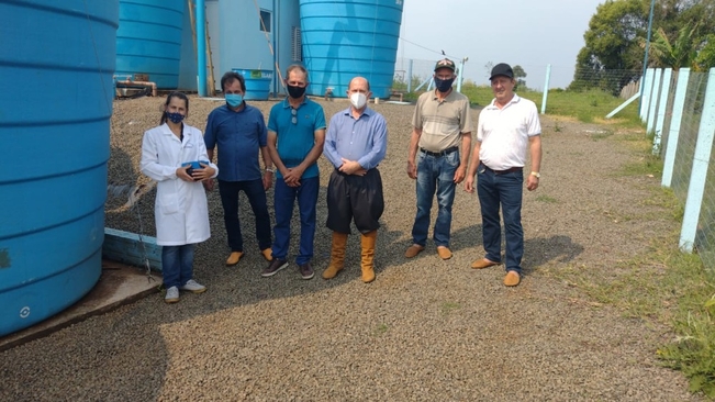 Prefeito de Iraí e comitiva visitam Estação de Tratamento de Água Alto Alegre