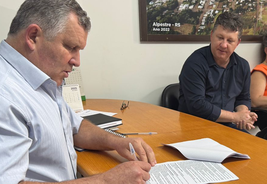 Andamento obra ligação asfáltica 